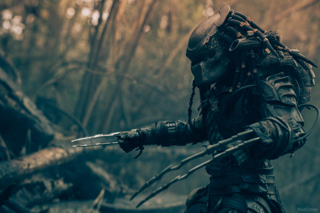 PREDATOR | 1/6 Toy Photography &amp; Action Figure Kitbashing.